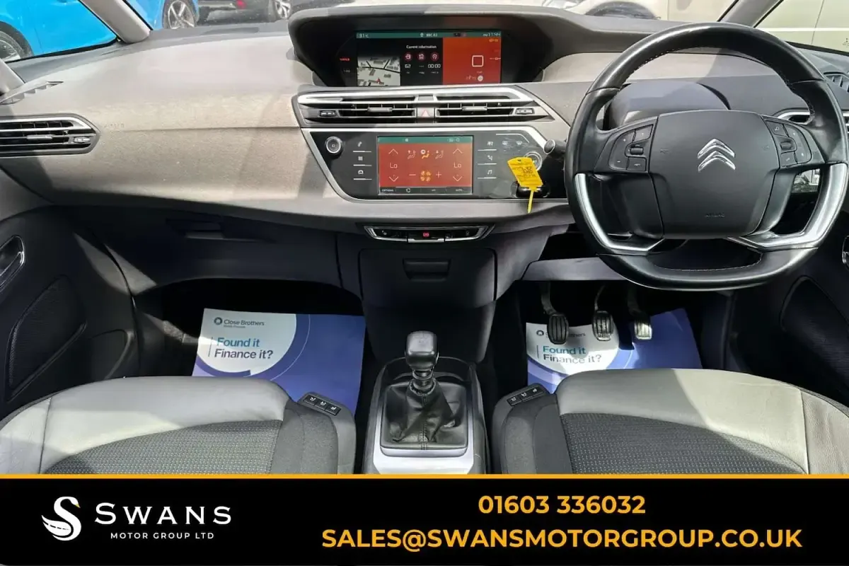 Used Citroën C4 Flair 2018 Red MPV