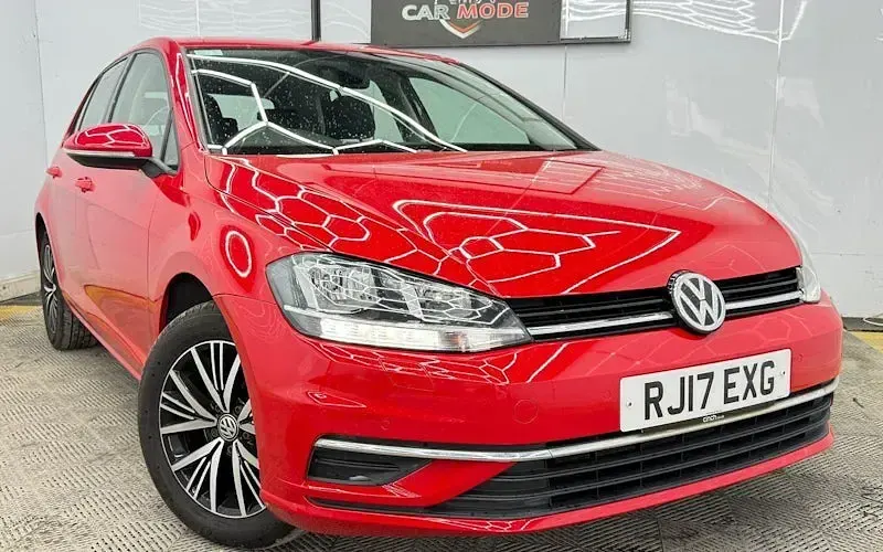 Used VW Golf VII SE 116 HP (85 kW) 2018 Hatchback