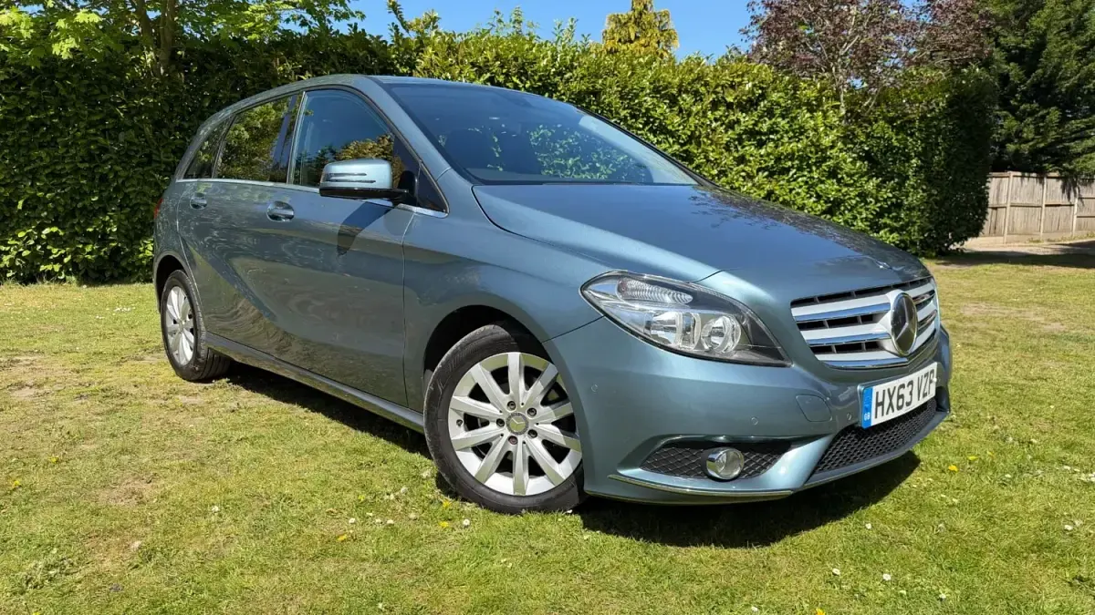 Begagnad Mercedes B180 SE 2013 Blå Minibuss