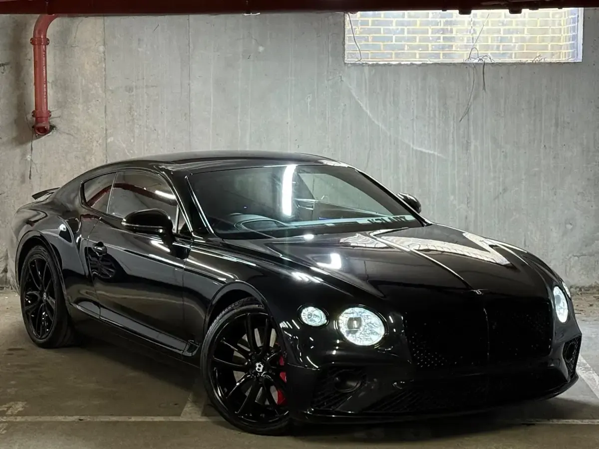 Used Bentley Continental 635 HP (467 kW) 2018 Black Coupe