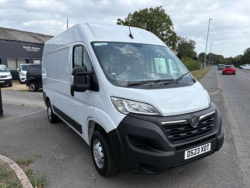 White Used 2023 Vauxhall Movano Van | £14,795 - Image 1/4