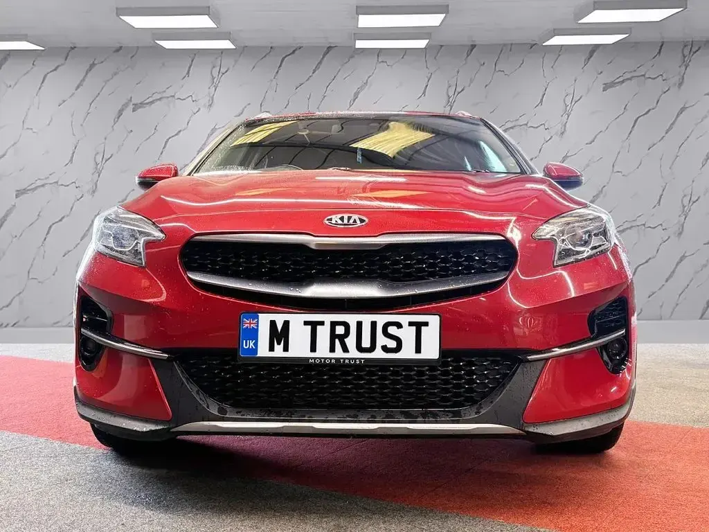 Used Kia XCeed 138 HP (101 kW) 2019 Red SUV