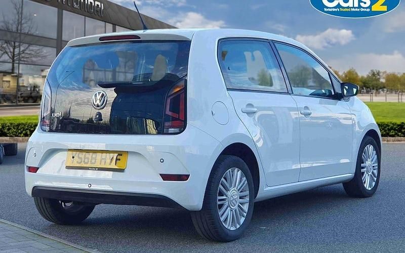 Used VW up! move up! 60 HP (44 kW) 2018 White Hatchback