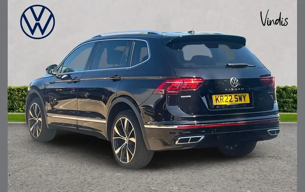Used VW Tiguan Allspace R-line 150 HP (110 kW) 2022 Black SUV