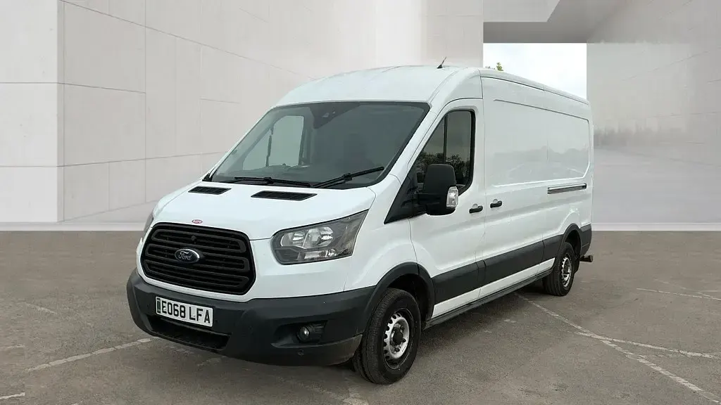 Usado Ford Transit 105 HP (77 kW) 2018 Branco Van