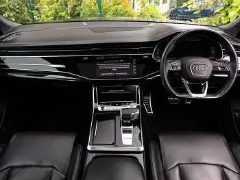 Used Audi Q8 Comfort 286 HP (210 kW) 2020 Black SUV