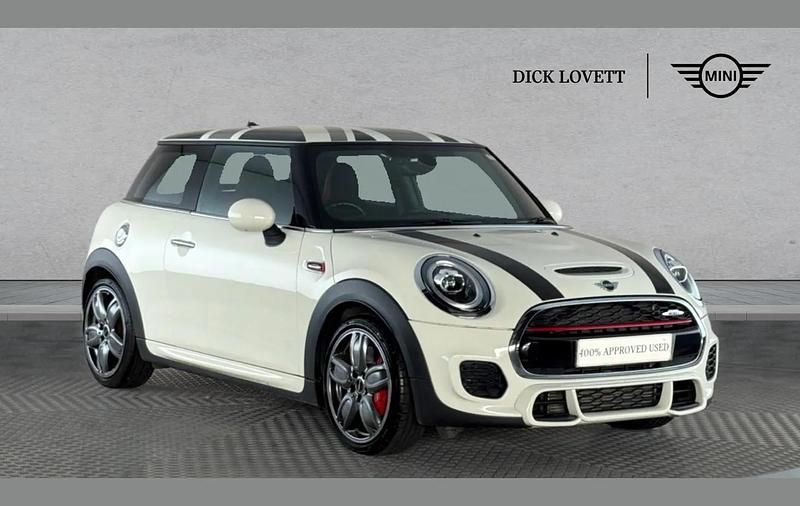 Used Mini John Cooper Works Hatch 228 HP (167 kW) 2018 White Hatchback