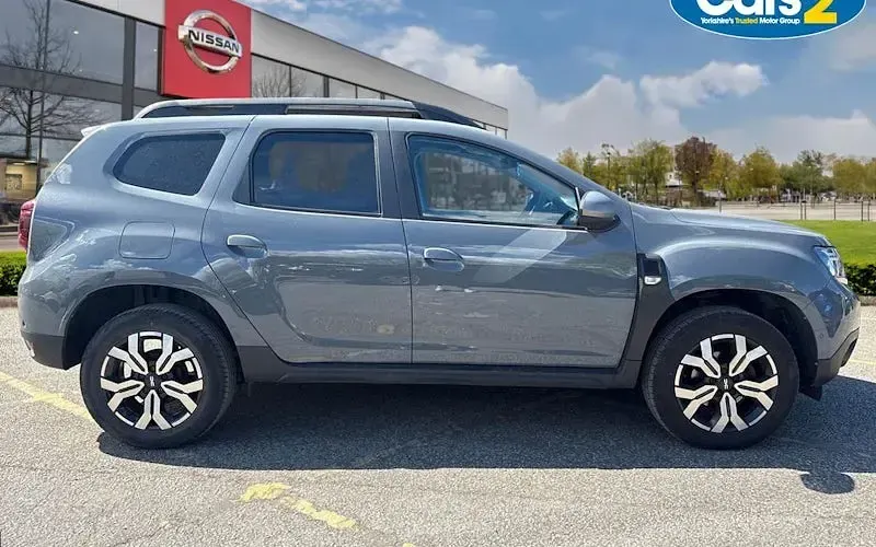 Begagnad Dacia Duster Journey 130 HK (95 kW) 2023 Grå SUV