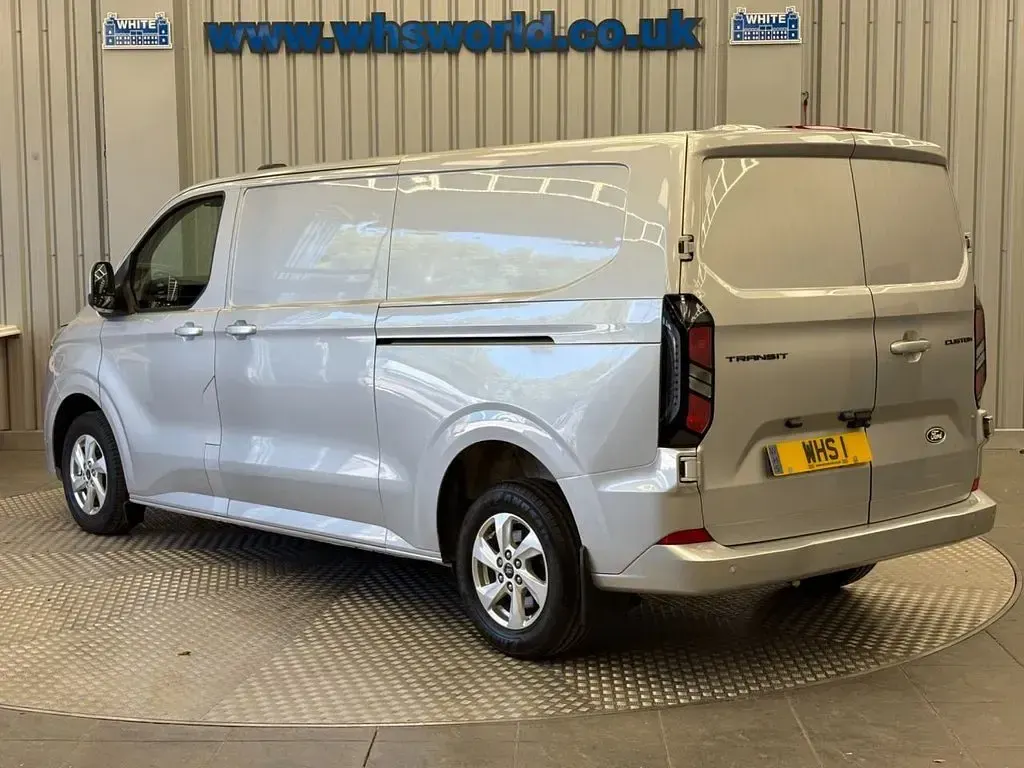 Used Ford Transit Custom Limited 136 HP (100 kW) 2024 Silver Van