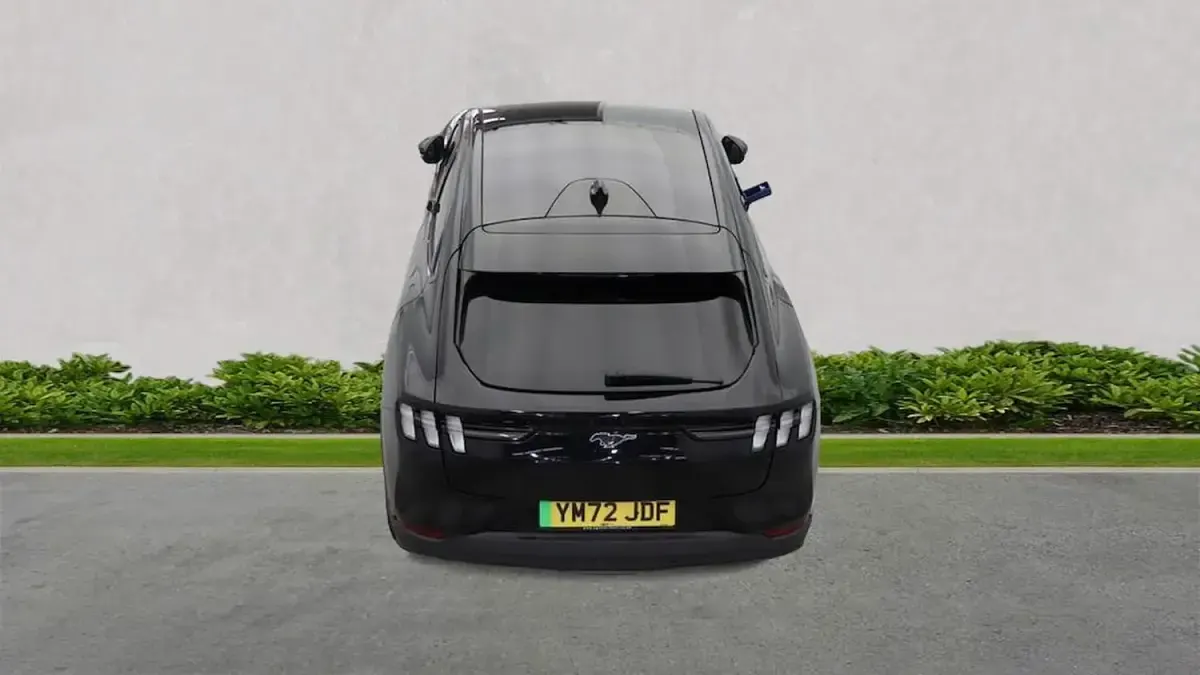 Usado Ford Mustang Mach-E Extended Range 216 kW (294 HP) 2023 Preto SUV