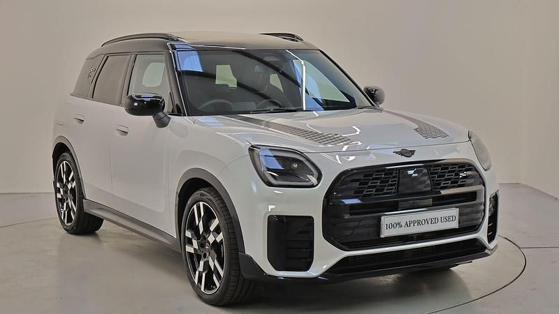 White Used 2025 Mini Countryman SUV | £36,950 (Fair price) - Image 1/4