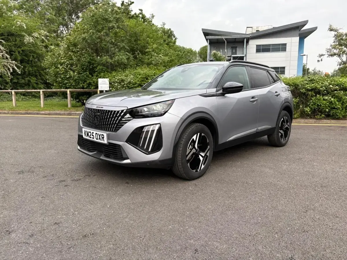 Used Peugeot 2008 GT 134 HP (98 kW) 2025 Grey SUV