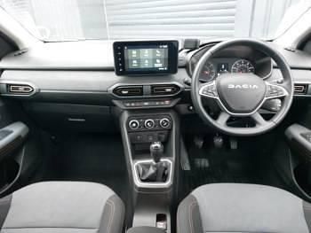 Used Dacia Jogger Extreme 109 HP (80 kW) 2024 Green MPV