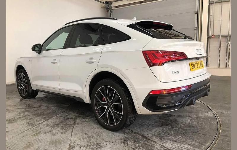 Used Audi Q5 Sportback Comfort 261 HP (191 kW) 2022 White SUV