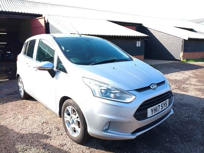 Used Ford B-MAX Zetec 2017 Silver MPV