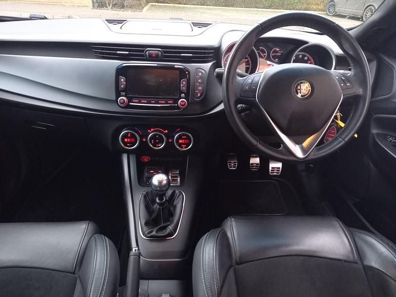 Used Alfa Romeo Giulietta 2014 Blue Hatchback