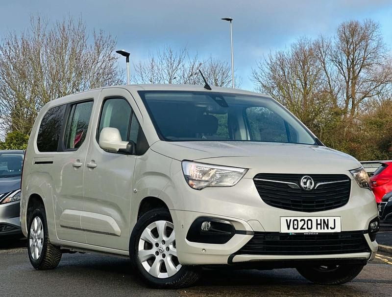 Used Vauxhall Combo S 110 HP (80 kW) 2020 Grey MPV