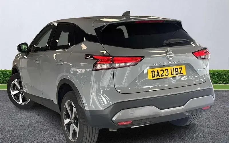 Used Nissan Qashqai N-Connecta 190 HP (139 kW) 2023 Grey SUV