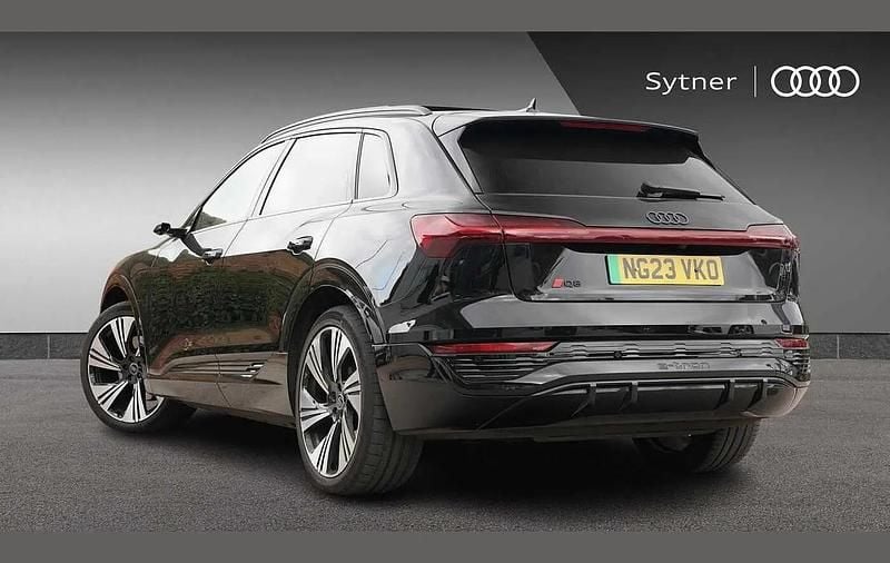 Used Audi Q8 e-tron Comfort 300 kW (408 HP) 2023 Black SUV