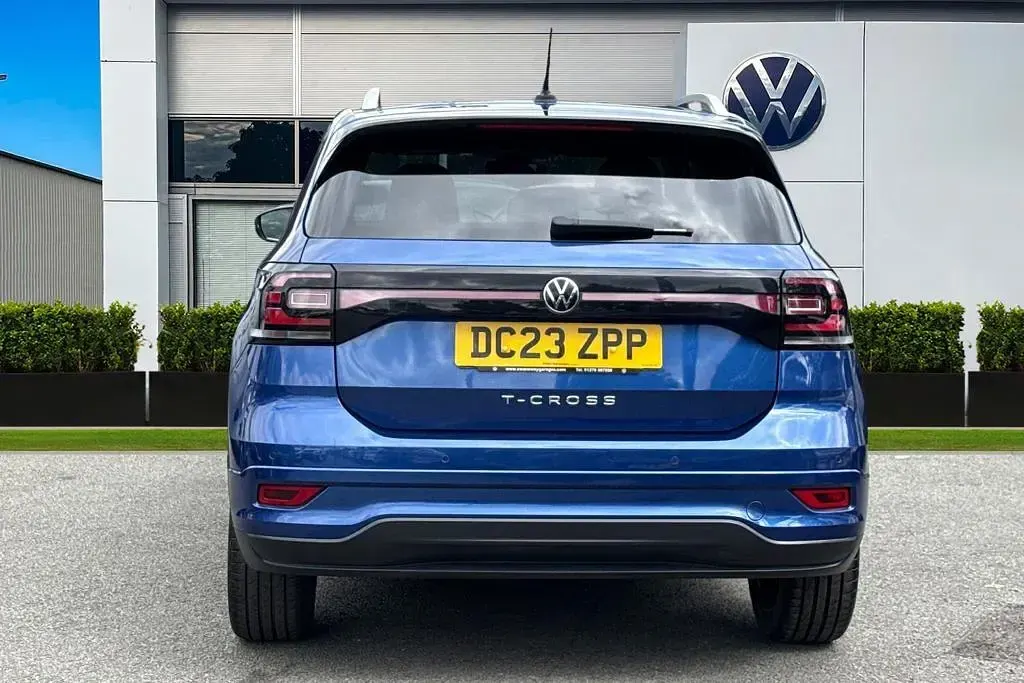 Used VW T-Cross R-line 150 HP (110 kW) 2023 Blue SUV