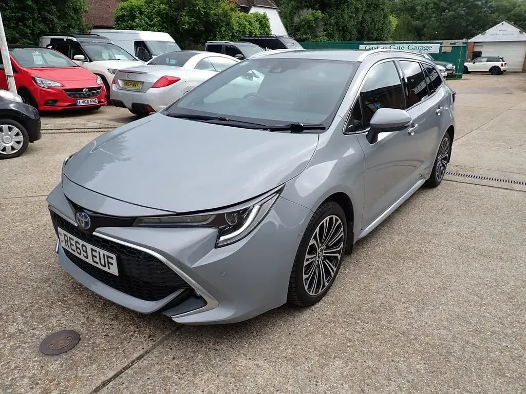 Used Toyota Corolla 184 HP (135 kW) 2019 Grey Estate