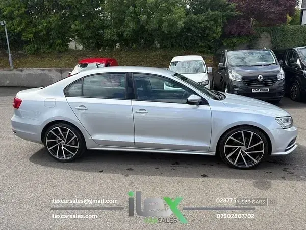 Used VW Jetta SE 108 HP (79 kW) 2014 Silver Sedan