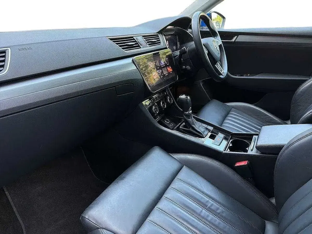 Used Skoda Superb SE L Executive 150 HP (110 kW) 2019 Blue Hatchback