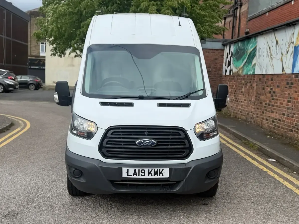 Used Ford Transit 130 HP (95 kW) 2019 White Van