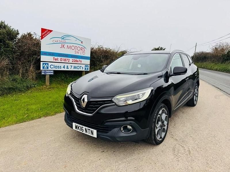 Black Used 2016 Renault Kadjar Dynamique SUV | £5,695 (Fair price) - Image 1/3