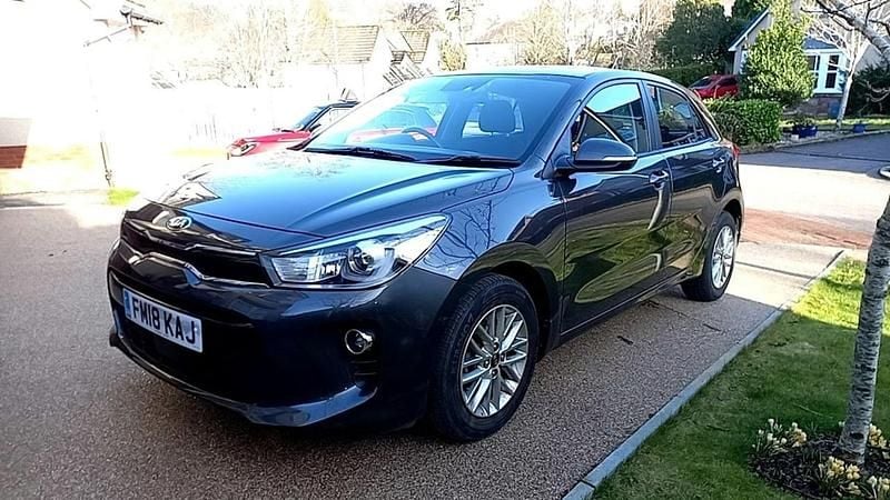 Used Kia Rio 83 HP (61 kW) 2018 Grey Hatchback