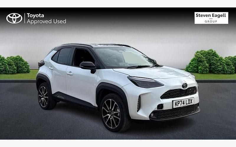 Used 2025 Toyota Yaris Hybrid Sport Estate | £25,741 (Good price) - Image 1/4