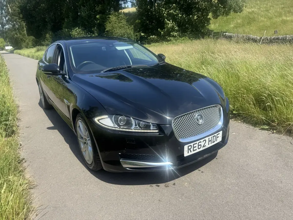 Used Jaguar XF Premium Luxury 200 HP (147 kW) 2012 Black Sedan