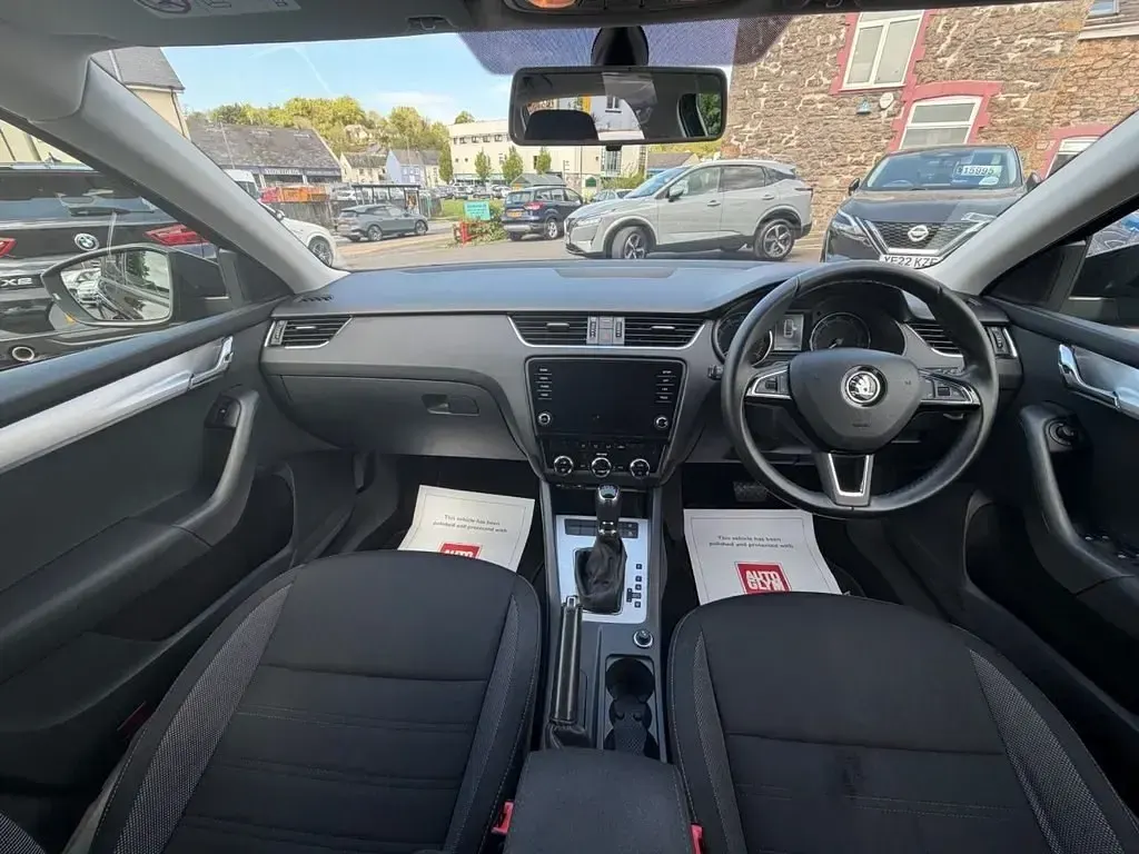 Begagnad Skoda Octavia SE 150 HK (110 kW) 2017 Svart Kombi