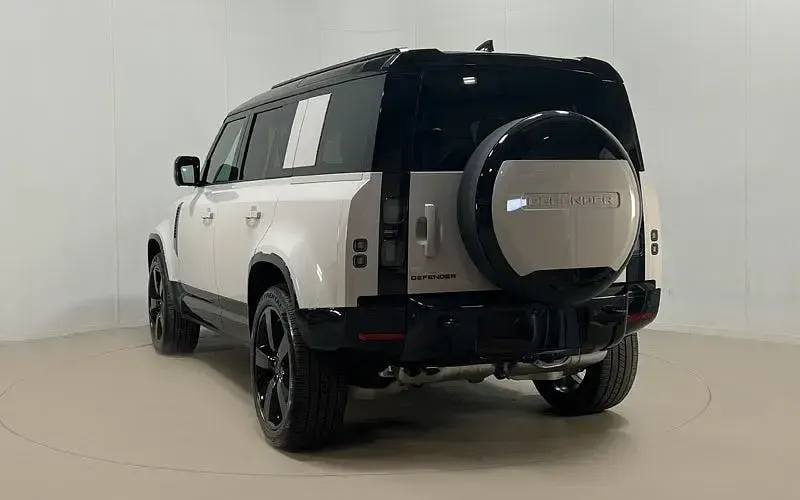 New Land Rover Defender HSE Dynamic 249 HP (183 kW) 2025 SUV