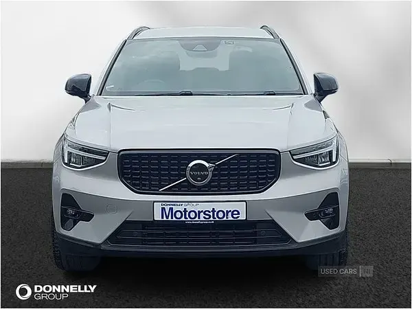 Usado Volvo XC40 Plus 2023 Plateado SUV