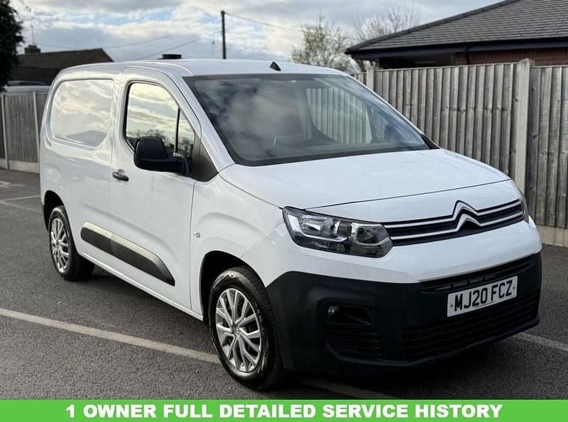 White Used 2020 Citroën Berlingo MPV | £6,000 (Good price) - Image 1/4