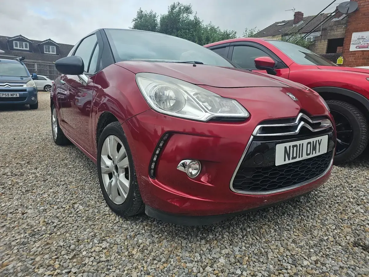 Used Citroën DS3 2011 Red Hatchback