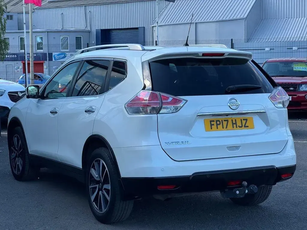 Used Nissan X-Trail Tekna 130 HP (95 kW) 2017 White SUV