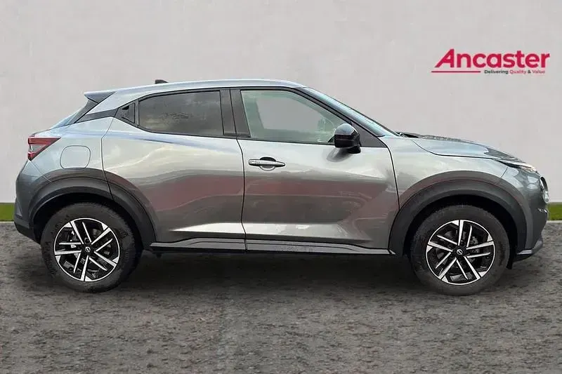 Used Nissan Juke N-Connecta 112 HP (82 kW) 2024 Grey SUV