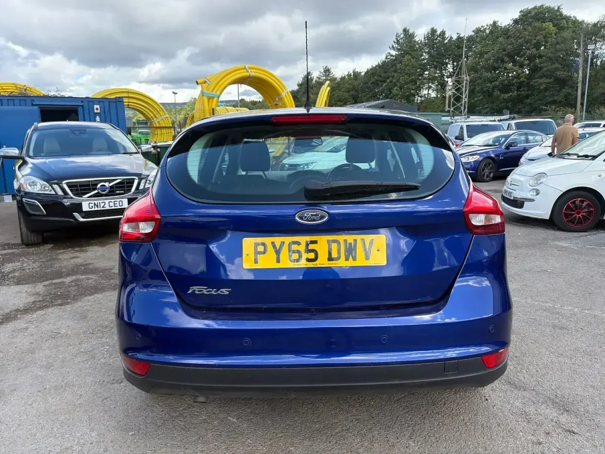 Used Ford Focus Titanium 2016 Blue Hatchback