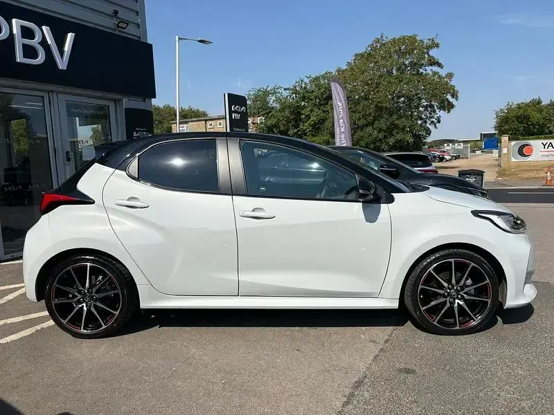 Used Toyota Yaris Sport 130 HP (95 kW) 2024 Grey Hatchback