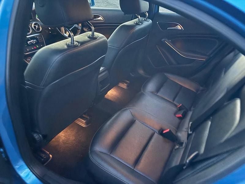 Used Mercedes A200 Sport Edition 136 HP (100 kW) 2015 Blue Hatchback