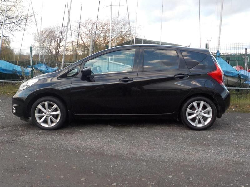 Used Nissan Note Tekna 90 HP (66 kW) 2014 Black MPV