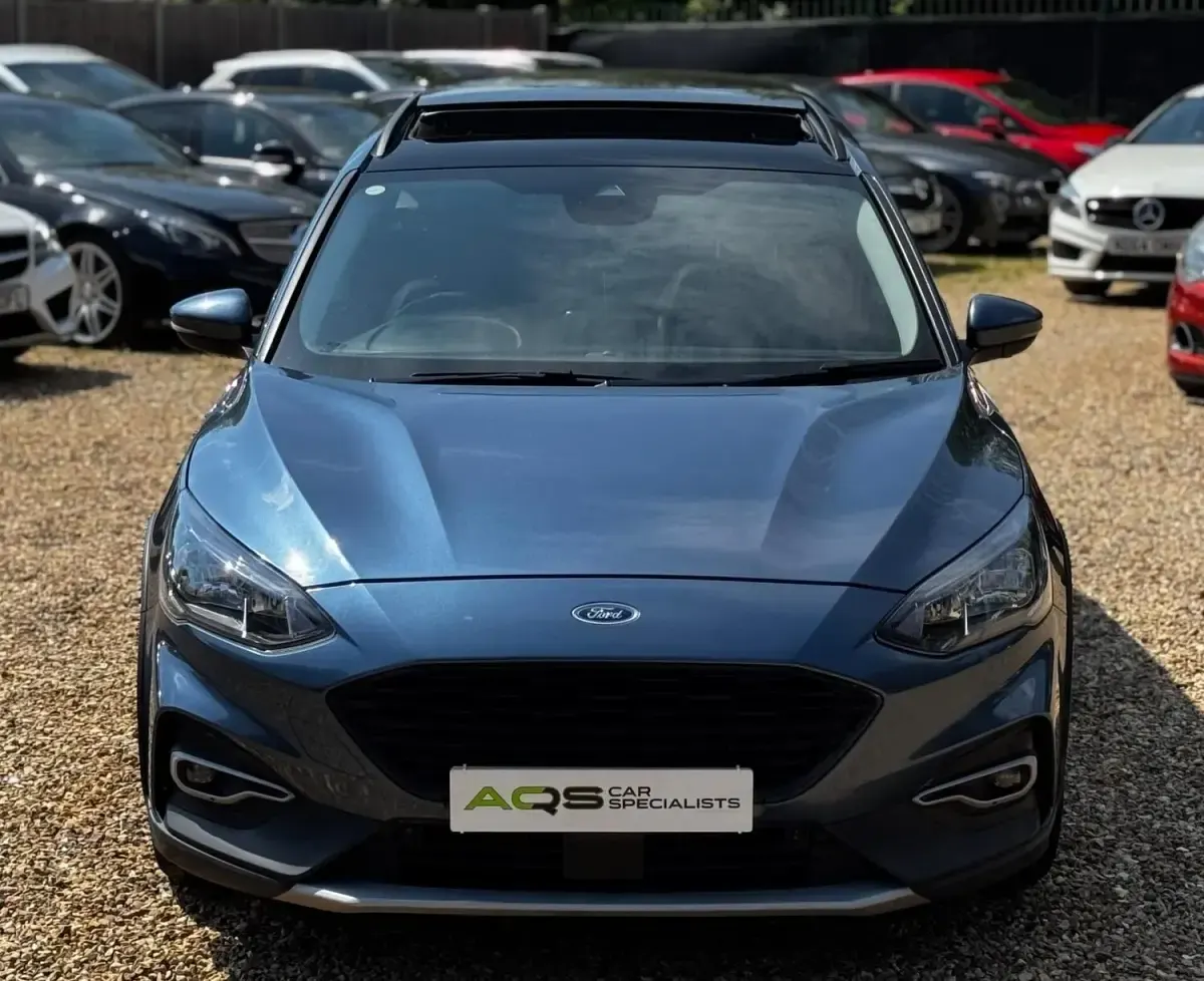 Used Ford Focus Active 120 HP (88 kW) 2020 Blue Estate