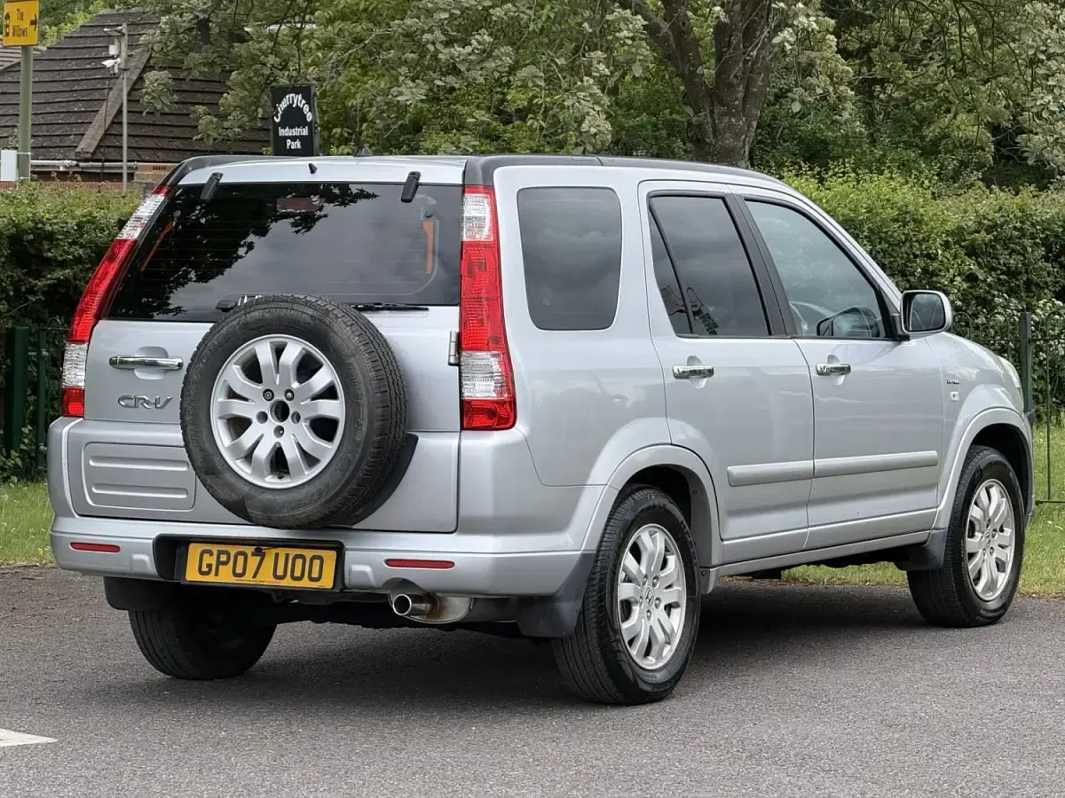 Second-hand Honda CR-V Executive 148 CP (108 kW) 2007 Argintiu SUV