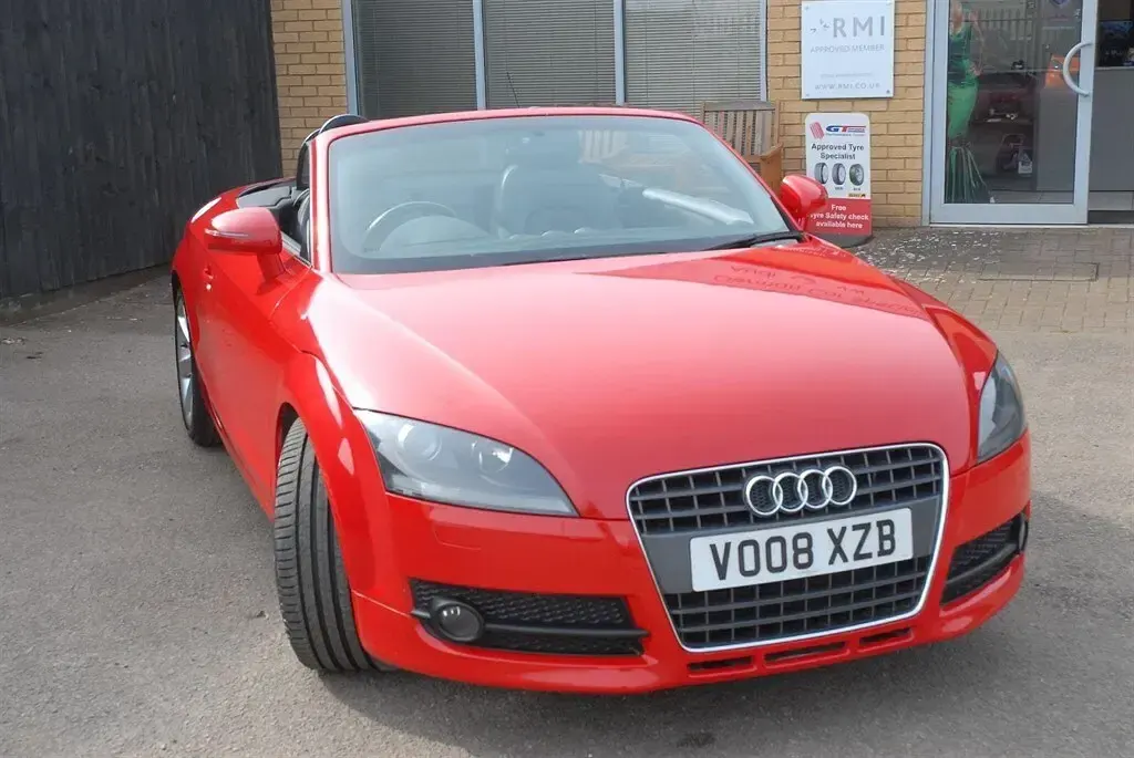 Used Audi TT Roadster Performance 200 HP (147 kW) 2008 Red Cabriolet