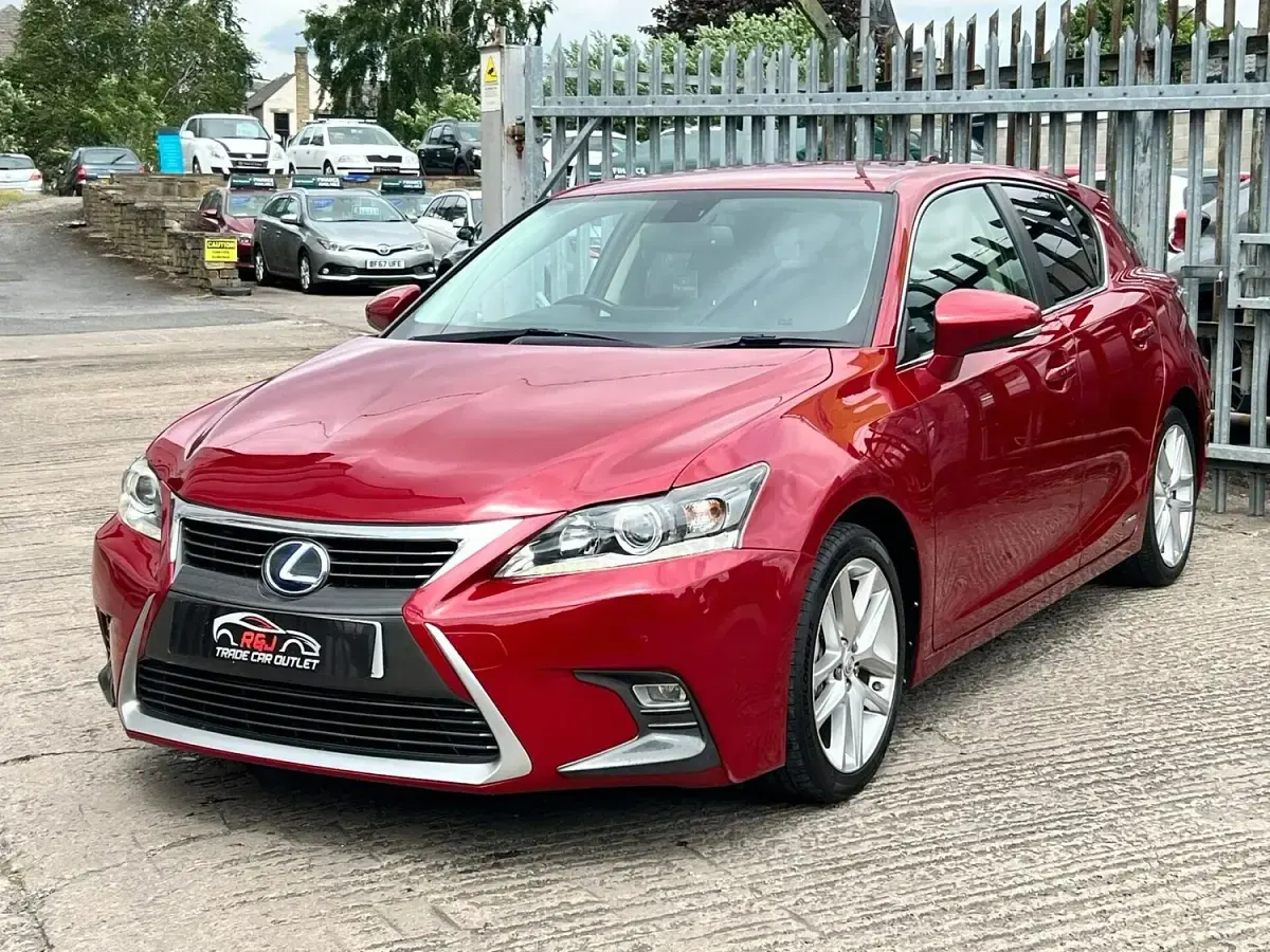 Used Lexus CT200h Luxury Line 2014 Red Hatchback