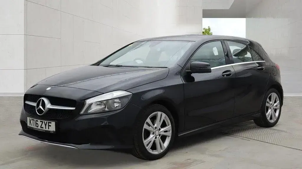 Used Mercedes A180 2016 Black Hatchback