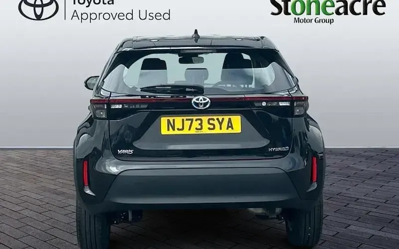 Used Toyota Yaris Hybrid 116 HP (85 kW) 2026 Estate