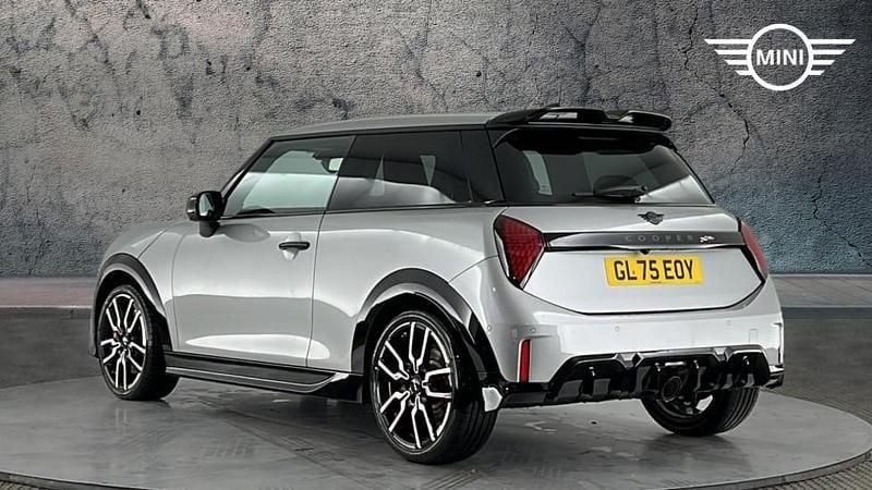 Used Mini John Cooper Works Hatch 228 HP (167 kW) 2025 Silver Hatchback